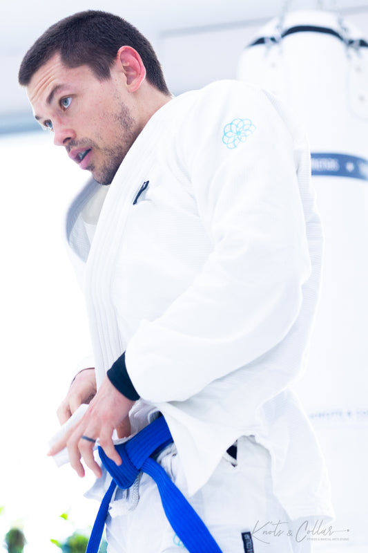 Knots & Collar Minimalist BJJ Gi – From Bharat to the World