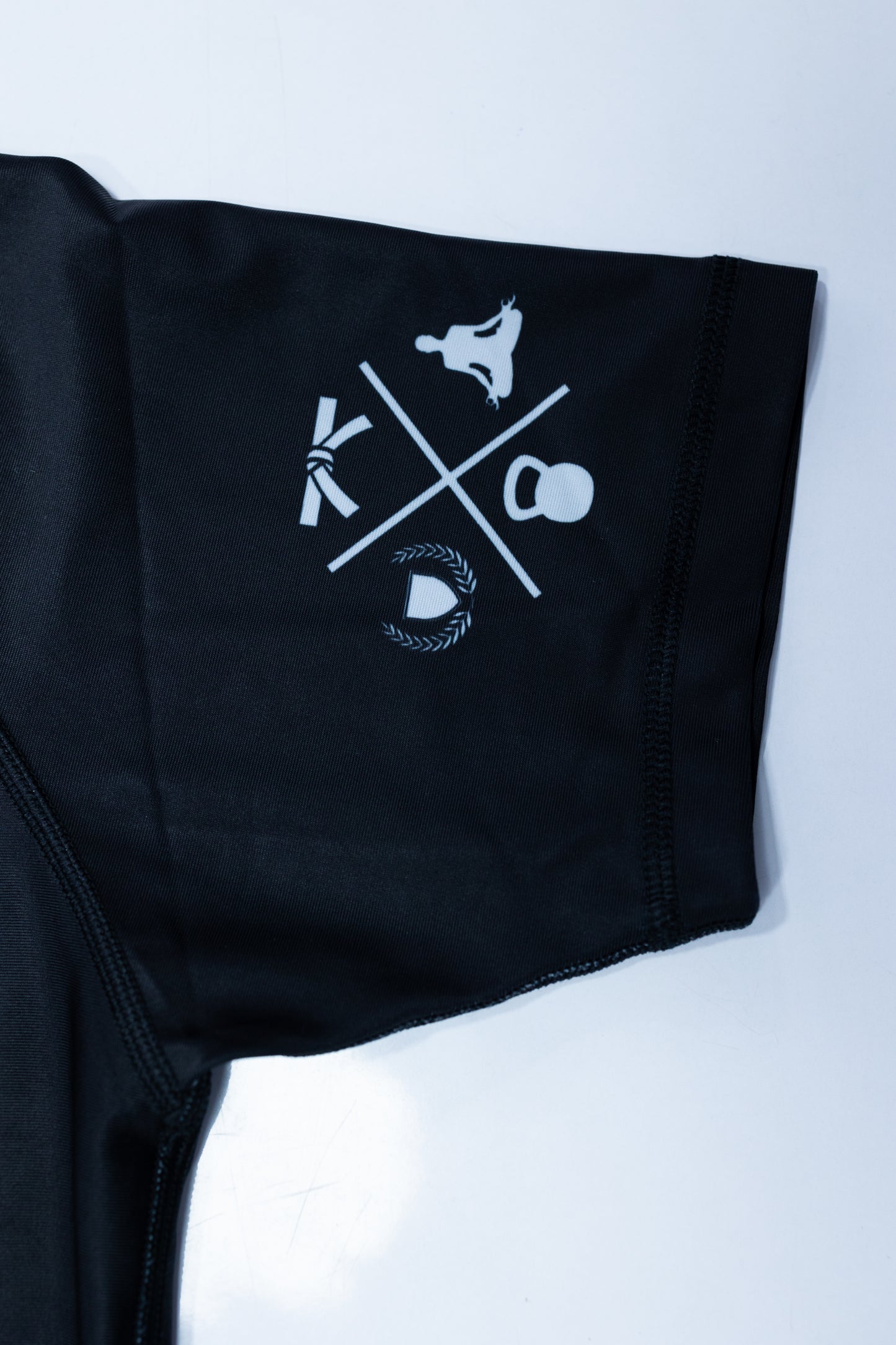 K&C Black Rashguard - Half Sleeves